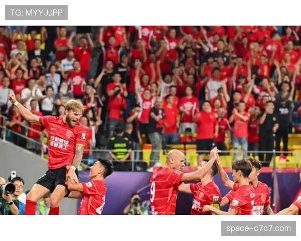 拜合拉木转会成都蓉城，揭幕战将直面老东家深圳新鹏城